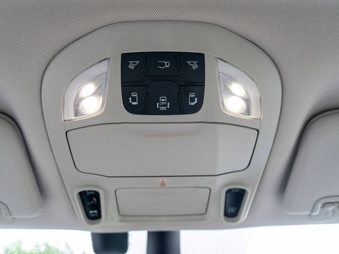 Used 2021 Chrysler Pacifica Limited w/ Premium & Safety Sphere Group AWD/4WD image 24