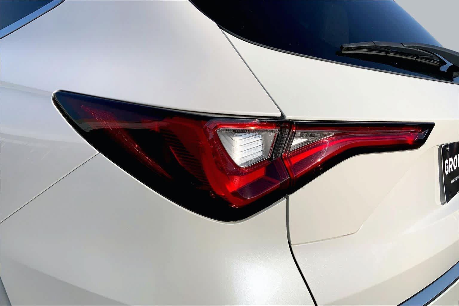 Used 2023 Acura MDX w/ Technology Package FWD image 28