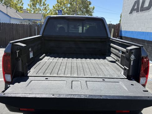 Used 2018 Honda Ridgeline RTL-E image 18