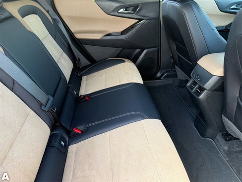 Used 2026 Chevrolet Equinox ACTIV w/ Convenience Package III image 27