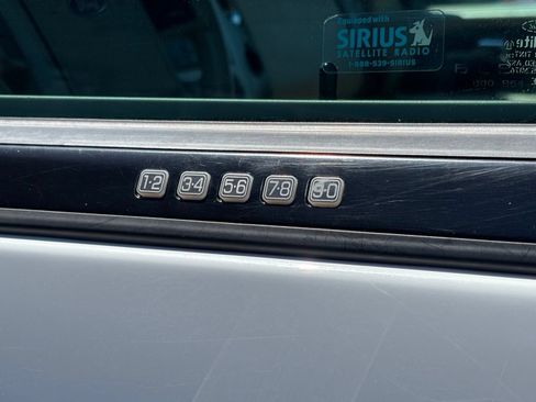 Used 2011 Ford Expedition XLT w/ Leather Seating Pkg AWD/4WD image 12