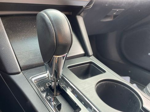 Used 2018 Subaru Outback 2.5i Limited image 6