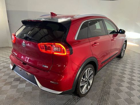 Used 2019 Kia Niro Touring FWD image 7