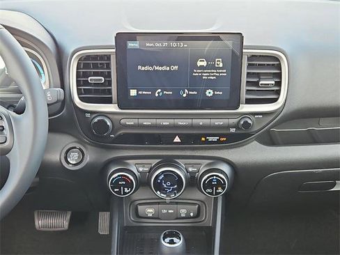 New 2026 Hyundai Venue SEL image 15