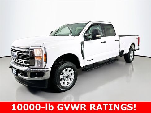 Used 2024 Ford F250 XLT image 3