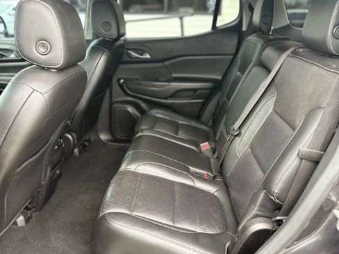 Used 2017 GMC Acadia SLT image 13