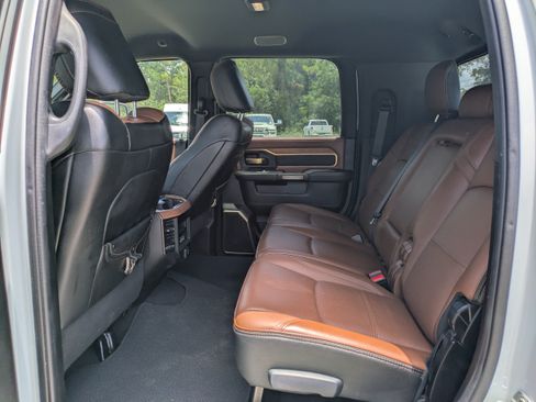Used 2023 RAM 3500 Limited AWD/4WD image 12