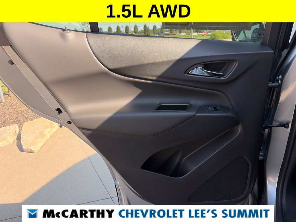 Used 2024 Chevrolet Equinox LT AWD/4WD image 28