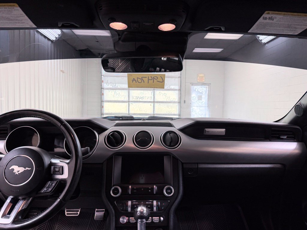 Used 2022 Ford Mustang Premium RWD image 21