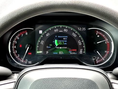 Used 2024 Toyota RAV4 LE FWD image 23