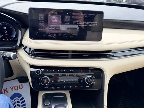 Used 2025 INFINITI QX60 Sensory image 25