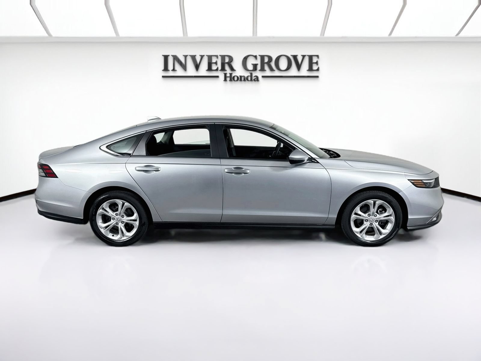 Certified 2024 Honda Accord LX image 4