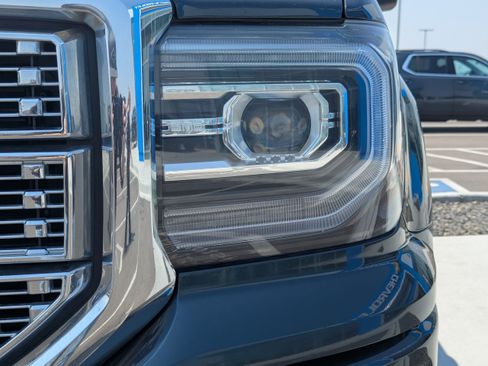Used 2017 GMC Sierra 1500 Denali AWD/4WD image 43