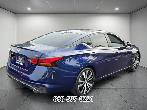 Used 2021 Nissan Altima 2.5 SR FWD image 5