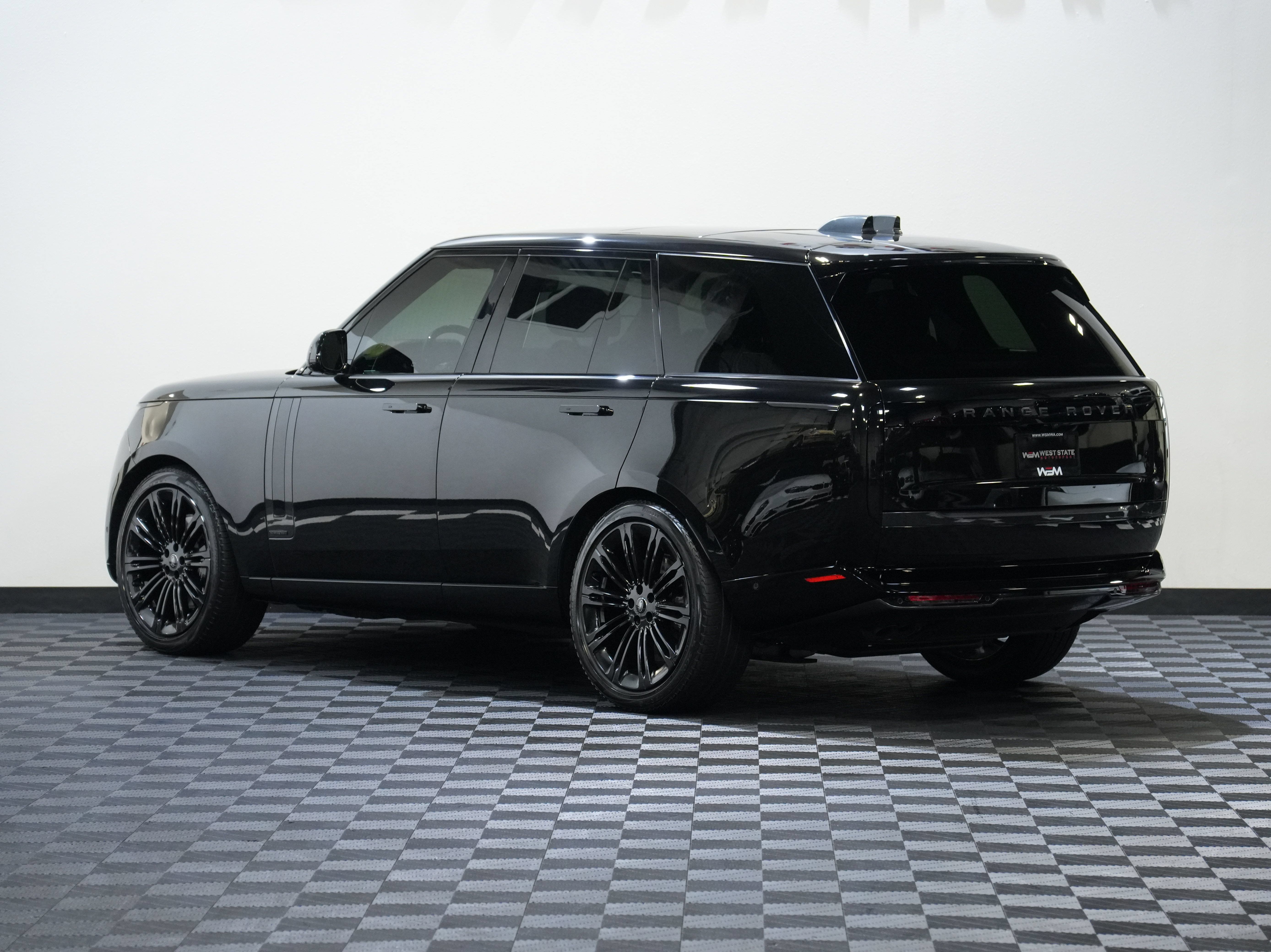 Used 2024 Land Rover Range Rover Autobiography AWD/4WD image 8
