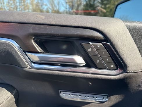 New 2026 GMC Sierra 1500 Denali w/ Denali Reserve Package AWD/4WD image 21