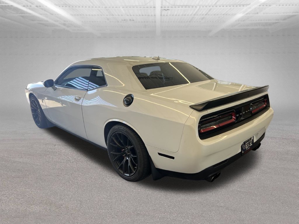 Used 2016 Dodge Challenger SRT Hellcat RWD image 6