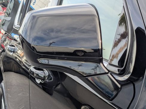 Used 2024 Chevrolet Suburban LT image 12