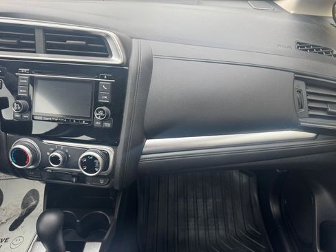 Used 2019 Honda Fit LX image 19
