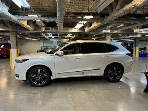 New 2026 Acura MDX w/ Advance Package image 9