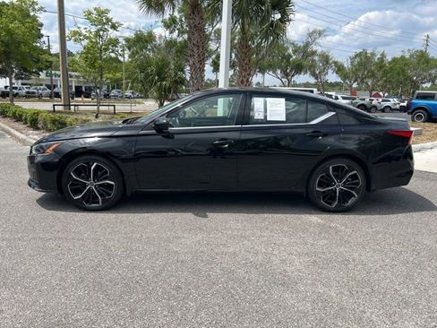 Used 2024 Nissan Altima 2.5 SR FWD image 7