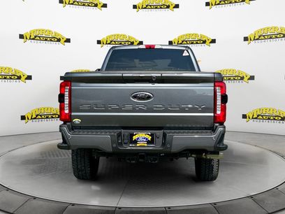 New 2026 Ford F350 Lariat w/ Black Appearance Package