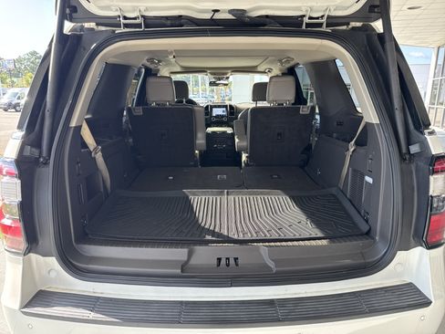 Used 2021 Ford Expedition Limited RWD image 25