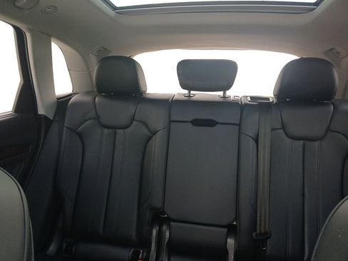 Used 2018 Audi Q5 Prestige w/ Prestige Package image 18