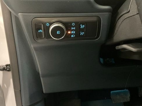 Used 2025 Ford Maverick Lobo image 8