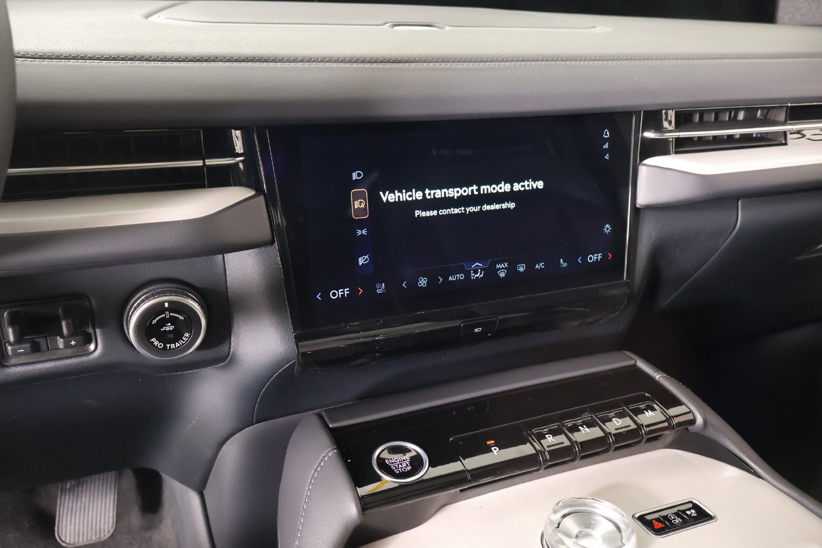 New 2026 Lincoln Navigator Reserve w/ Jet Appearance Package AWD/4WD image 6