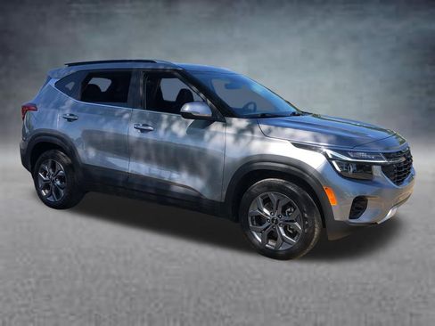 Used 2024 Kia Seltos S AWD/4WD image 15
