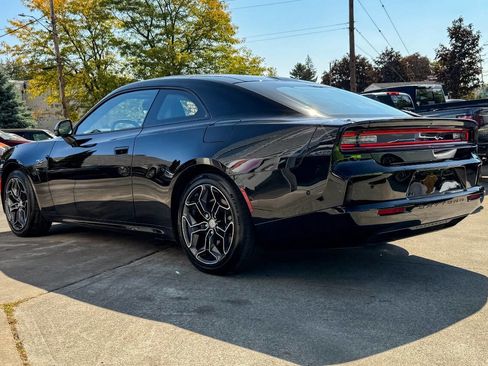 Used 2025 Dodge Charger Daytona R/T w/ Plus Group image 5