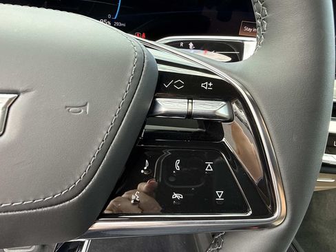New 2026 Cadillac Lyriq Signature Sport w/ LPO, ONYX Package RWD image 30