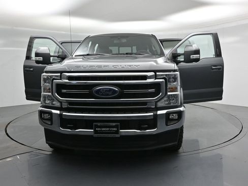 Certified 2021 Ford F250 Lariat w/ Lariat Value Package image 27
