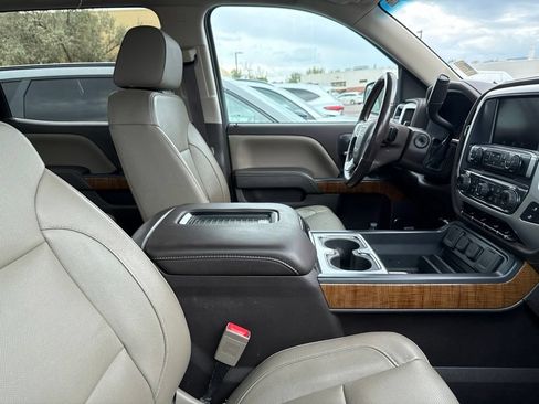 Used 2018 GMC Sierra 1500 SLT w/ SLT Premium Package AWD/4WD image 3