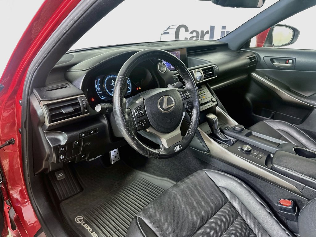 Used 2018 Lexus IS 300 F Sport w/ F Sport Package RWD image 10