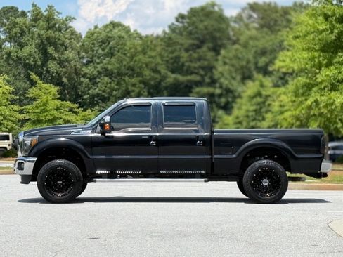 Used 2016 Ford F250 Lariat w/ Chrome Package AWD/4WD image 9