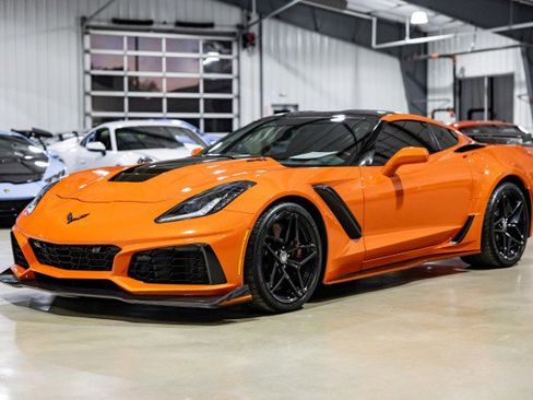 Used 2019 Chevrolet Corvette ZR1 image 2