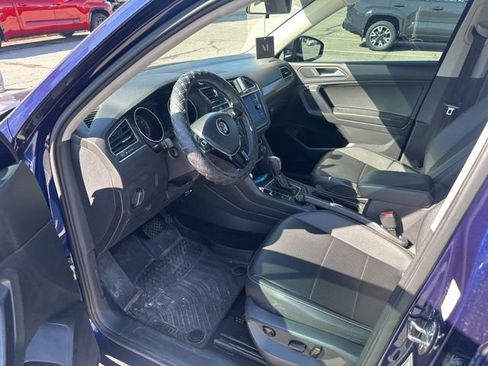 Used 2021 Volkswagen Tiguan SE image 8
