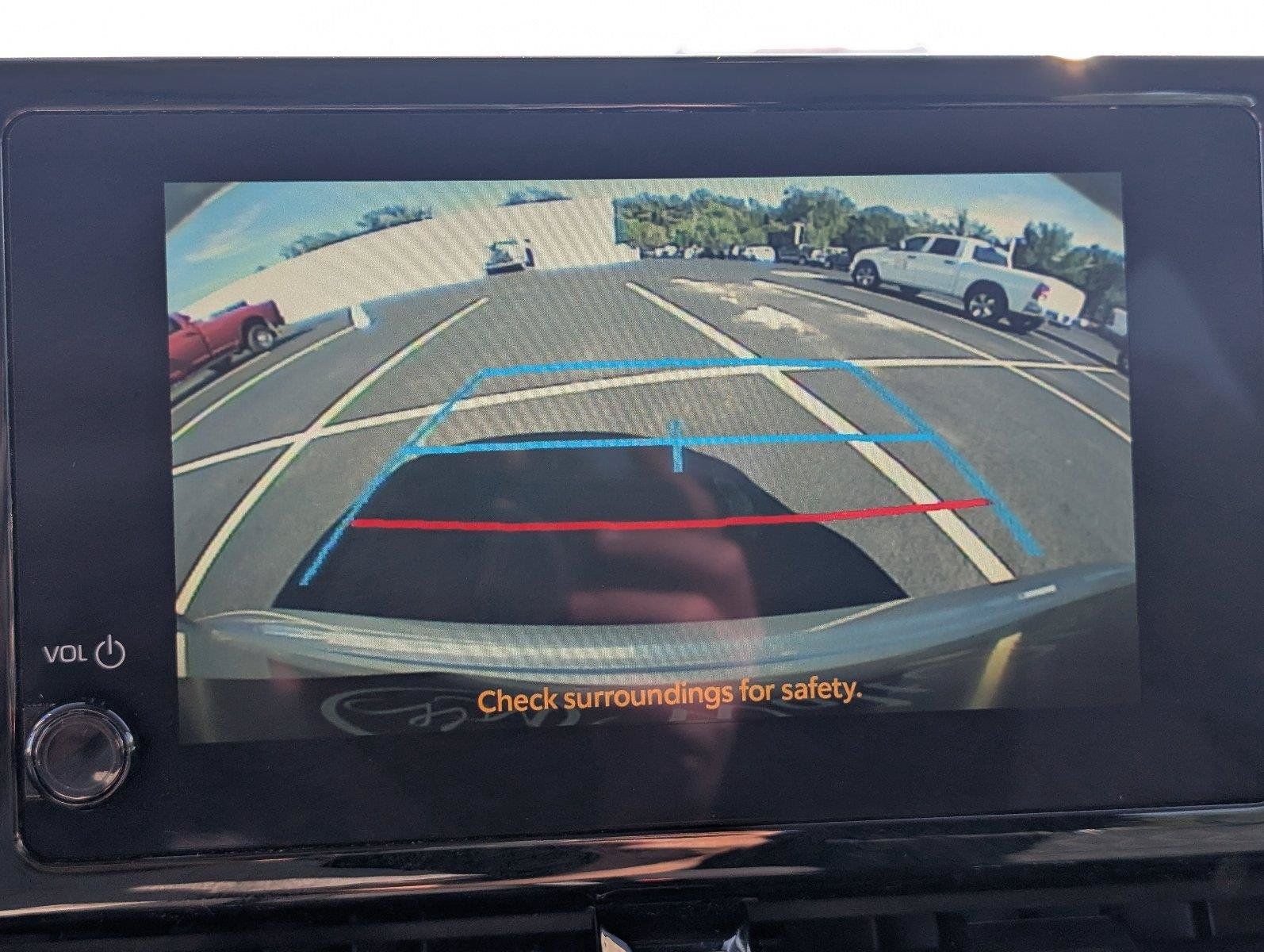 Used 2025 Toyota Corolla LE FWD image 22