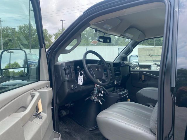 New 2025 GMC Savana 3500 Extended w/ Driver Convenience Package RWD image 16