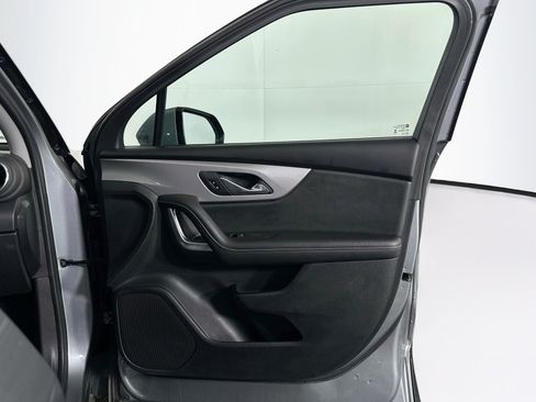Used 2025 Chevrolet Blazer LT FWD image 32