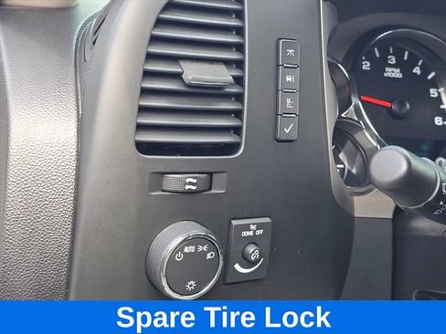Used 2010 Chevrolet Silverado 1500 LT w/ Interior Plus Package RWD image 22