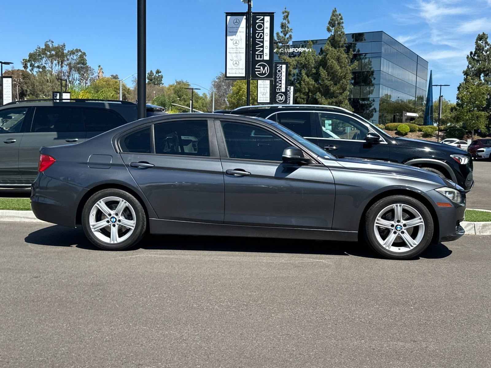 Used 2015 BMW 328i Sedan RWD image 2