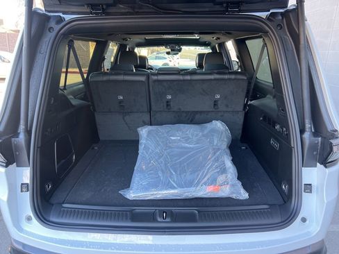 New 2026 Jeep Grand Wagoneer L Limited AWD/4WD image 31