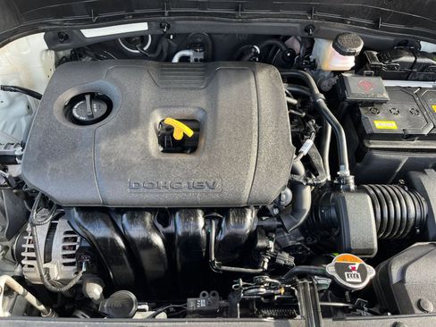 Used 2025 Kia Soul LX w/ LX Technology Package image 32