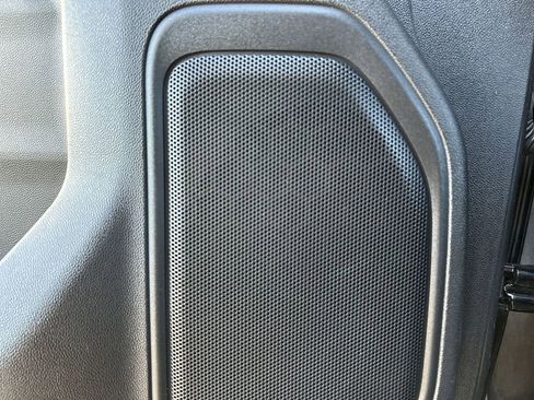 Used 2022 GMC Sierra 2500 AT4 image 23