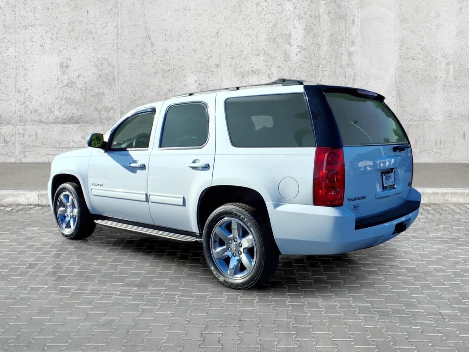 Used 2013 GMC Yukon SLE w/ Convenience Package RWD image 8