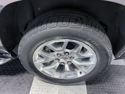 Used 2017 GMC Yukon SLT w/ Open Road Package RWD image 14