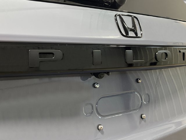 New 2026 Honda Pilot Touring image 9